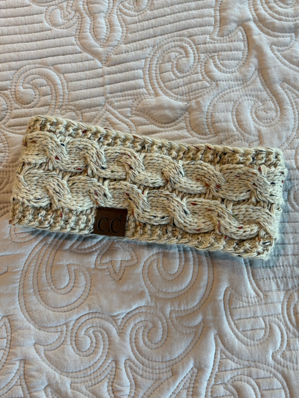 C.C Cable Knit Headband in Cream with Multicolor Speckles